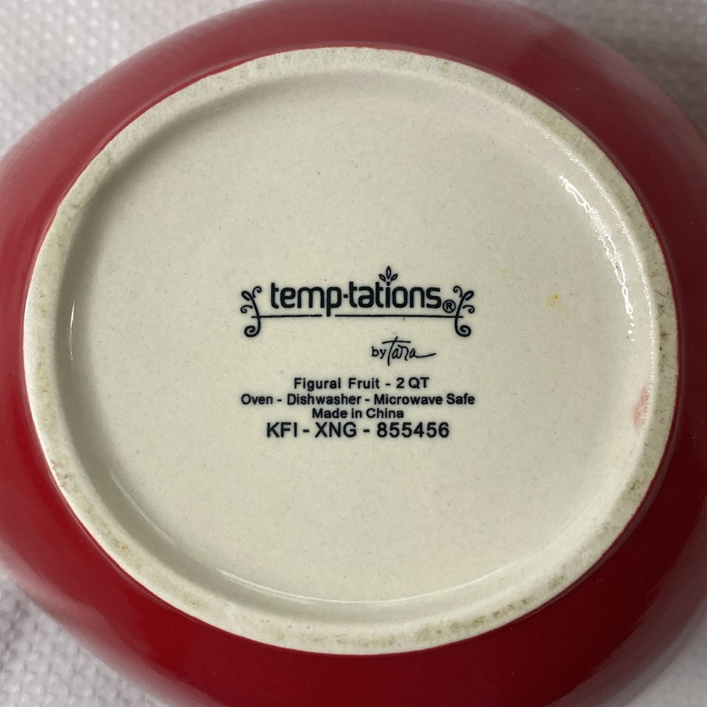 Temptations Stoneware 2 QT Figural Fruit Strawberry Bowl - Picture 2 of 4